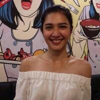 hanya-di-akhir-pekan-mikha-tambayong-jadi-pemakan-segala