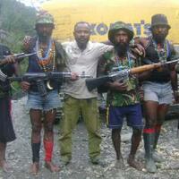 ribuan-warga-disandera-kapolri-dan-panglima-tni-diminta-turun-langsung-ke-papua