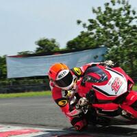 rheza-danica-raih-podium-3-kejurnas-250cc