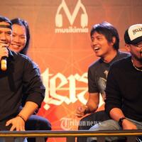 fadly-padi-masih-belum-bisa-move-on-setelah-konser-padi-reborn