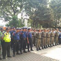 penertiban-perdana-era-anies-sandi-dijamin-santun