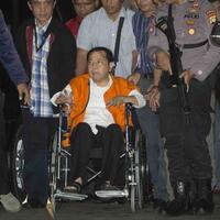 novanto-ikhlas-lepas-jabatan-ketua-dpr-dan-ketum-golkar