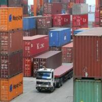 oktober-2017-volume-petikemas-internasional-di-surabaya-menanjak-43