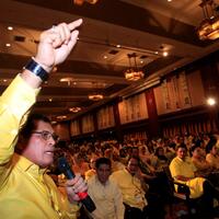 nurdin-halid-ingin-novanto-ditarik-dari-jabatan-ketua-dpr