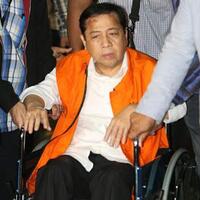 setya-novanto-dikabarkan-ancam-golkar-jika-diberhentikan
