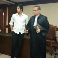 ammar-zoni-optimistis-kembali-syuting-dalam-waktu-dekat