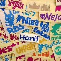 peluang-usaha-sambilan-buat-para-pelajar-sticker-nama-lucu--unik-katalog-gratisss