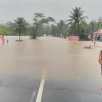 kondisi-terkini-jalan-wonosari-yang-terputus-karena-terjangan-banjir