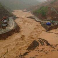 banjir-dan-longsor-lumpuhkan-pacitan