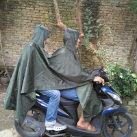 ini-bahayanya-pakai-jas-hujan-ponco-yang-kamu-harus-tahu-loh