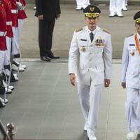 kpk-geledah-kantor-gubernur-zumi-zola