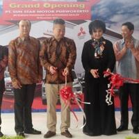 mitsubishi-resmikan-diler-kendaraan-penumpang-pertama-di-purwokerto