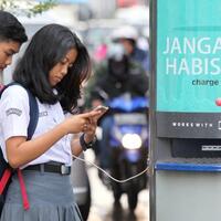 dicas-12-menit-baterai-ponsel-bisa-langsung-terisi-penuh