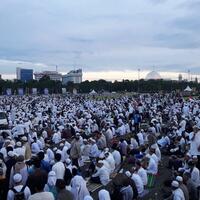 rizieq-nkri-bersyariat-jadikan-pribumi-sebagai-tuan-rumah