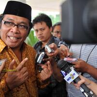 idrus-resmi-terima-aspirasi-munaslub-dari-31-dpd-i-partai-golkar