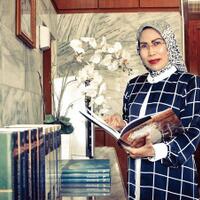 ketika-bupati-tatu--keki--devi-terguncang-di-interogasi