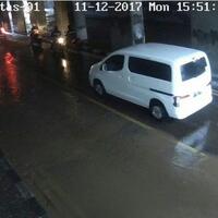 banjir-di-underpass-dukuh-atas-mulai-surut-kendaraan-bisa-melintas