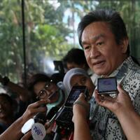 pengacara-pastikan-novanto-hadir-di-sidang-besok