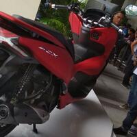 all-new-honda-pcx-150-produksi-indonesia-sudah-bisa-diinden-harga-mulai-rp-27-jutaan