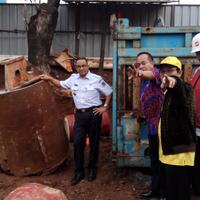 anies-sebut-beton-proyek-lrt-sebabkan-banjir