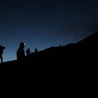 bisa-ditelepon-begini-kondisi-pendaki-yang-tersesat-di-gunung-merapi