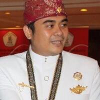 persekusi-ustadz-somad-arya-wedakarna-resmi-diberhentikan-dari-anggota-dpd-ri