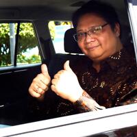 ditanya-rangkap-jabatan-ini-jawaban-airlangga