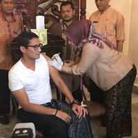 sandiaga-imunisasi-vaksin-difteri