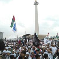 lagu-palestina-tercinta-menggema-di-monas
