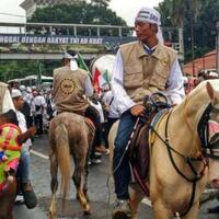 puluhan-kuda-ikut-meriahkan-aksi-bela-palestina-di-monas