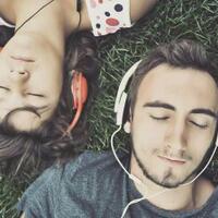 10-lagu-tentang-friendzone-yang-bisa-bikin-agan-sista-baper