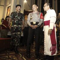 kapolri-malam-misa-natal-berjalan-kondusif