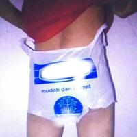 foto-pohon-natal-di-halaman-masjid-netizen-mungkinkah-kejadian-di-indonesia