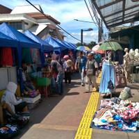 pkl-di-trotoar-tanah-abang-pendatang-baru