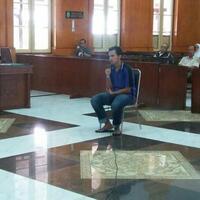 pengakuan-blak-blakan-remaja-penghina-presiden-dan-kapolri-di-hadapan-hakim