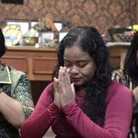 kisah-penghayat-kapribaden-menghadapi-diskriminasi-negara