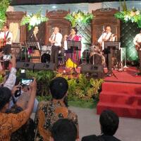 para-menteri-ngeband-jokowi-request-lagu-balikin