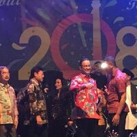 sapa-warga-di-bundaran-hi-anies-kita-buat-kota-maju-bahagia-semua