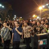 jokowi-tiba-tiba-keluar-dari-gedung-agung-ke-titik-0-km-yogya