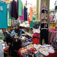 omzet-pedagang-di-tanah-abang-merosot