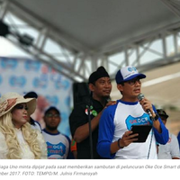 ini-baru-gaya-sandiaga-uno-pidato-sambil-dipijat