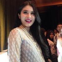 bayi-ganteng-ini-masih-ogah-lepas-nempel-terus-pada-sandra-dewi