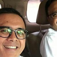 sekjen-pdip-cek-kabar-mundurnya-azwar-anas-dari-pilgub-jatim