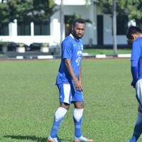patrich-wanggai-dipastikan-gagal-memakai-kostum-persib
