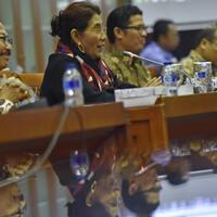 presiden-pun-tak-bisa-larang-susi-tenggelamkan-kapal