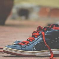 ilmu-fisika-bisa-jelaskan-mengapa-tali-sepatu-bisa-kendor