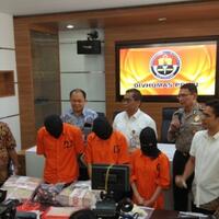 dapat-untung-lebih-rp-1-juta-per-hari-ternyata-profesinya-penjual-surat-sakit-palsu