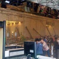 mezanin-diantara-tower-i--ii-bei-ambruk