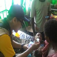 orangtua-di-asmat-diajari-cara-bikin-susu