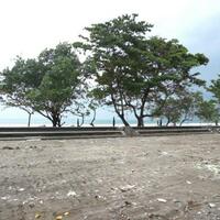 bersih-pantai-pangandaran-kini-bebas-dari-tenda-biru